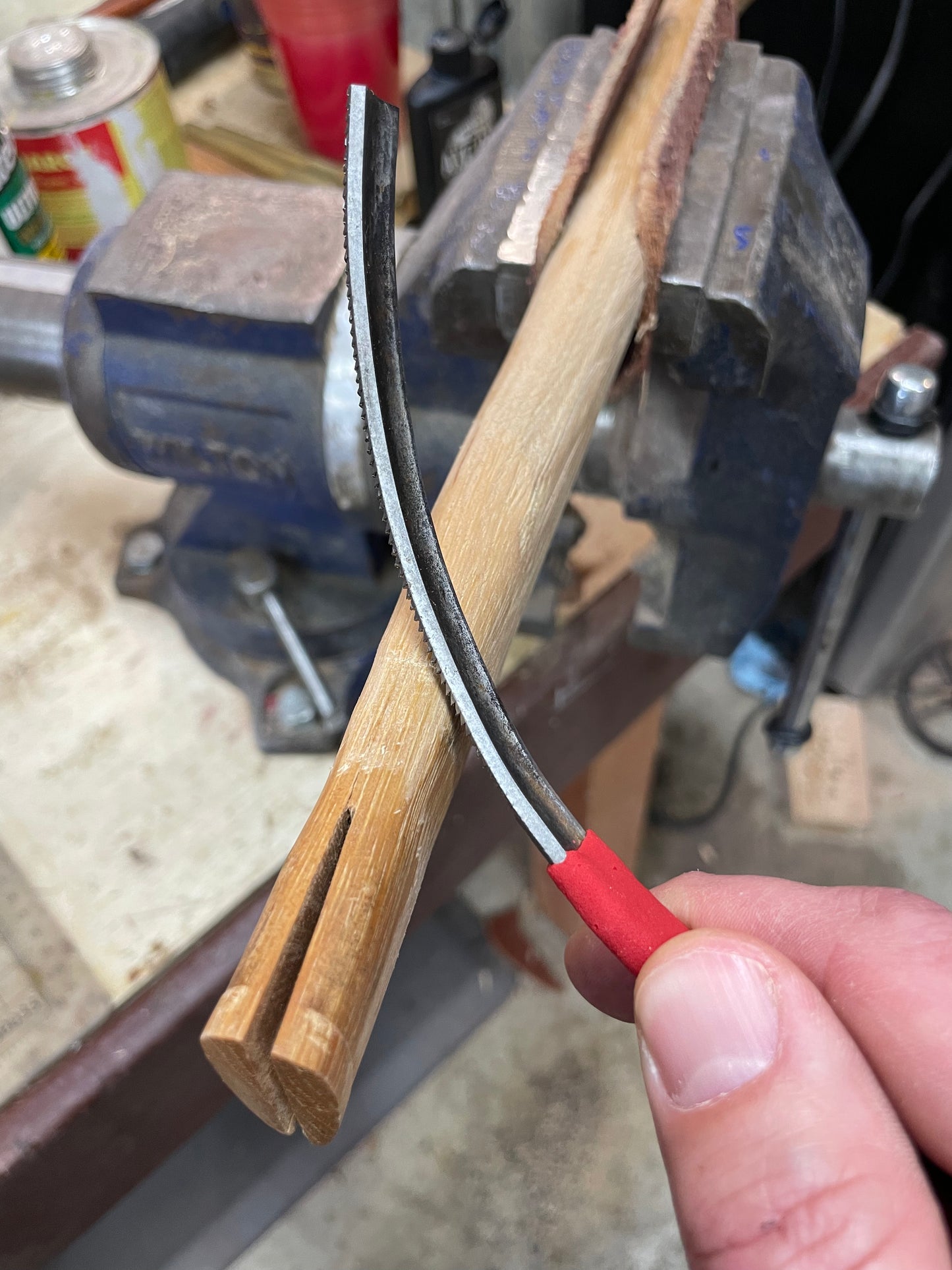 Iwasaki Half-Round Curved Milled-Tooth File 8” {Pull}