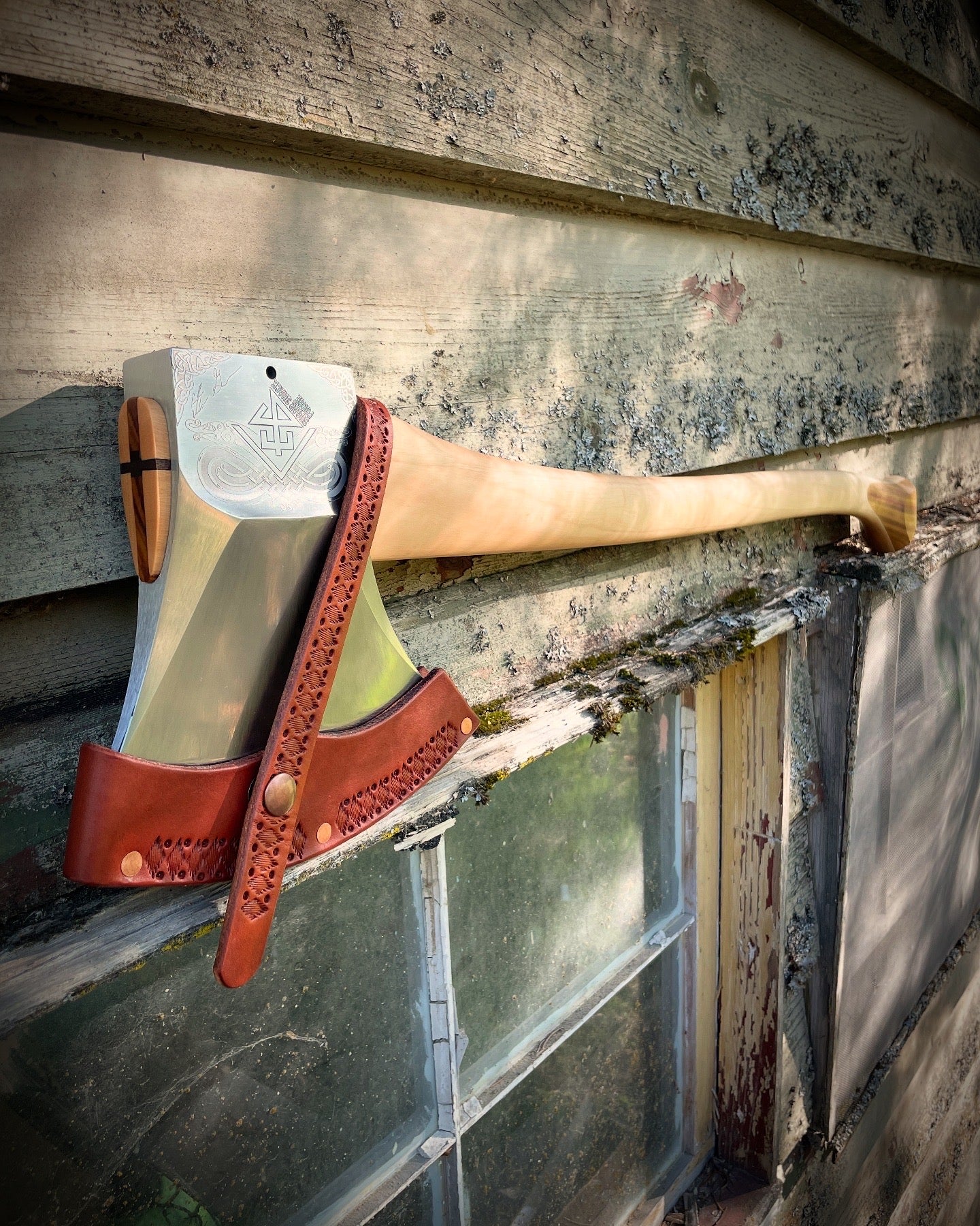 Goss Forge - Special Edition - Hickory handle with Canary Wood palm swell