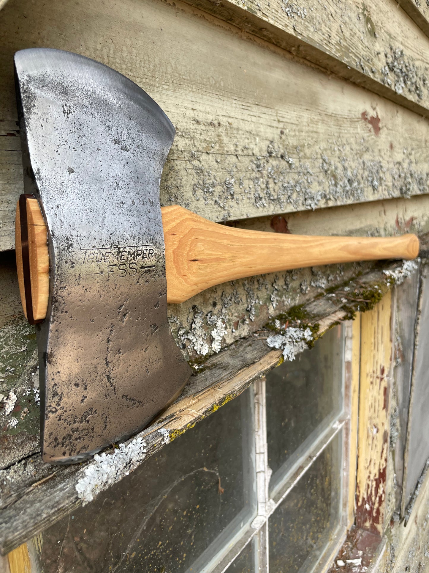 FSS True Temper Cruiser - Hickory handle & Walnut wedge